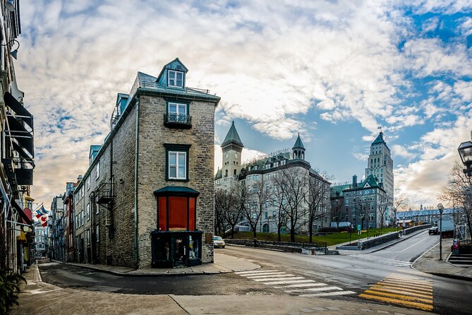 Quebec City Self-Guided Driving Audio Tour - City Hall, the old prison, and Quebec’s fortifications
