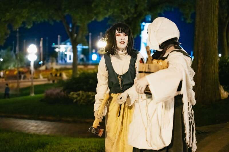 Quebec Interactive Street Theatre: "Crimes in New France" - Language, timing, and planning your evening