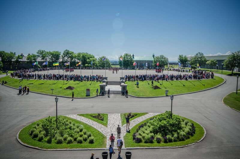 Quebec: La Citadelle de Québec Ticket and Guided Tour - Views that explain the fortress