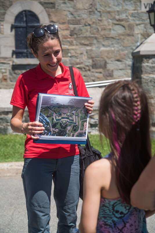 Quebec: La Citadelle de Québec Ticket and Guided Tour - The guide makes the difference
