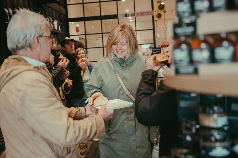 Quebec: Old Quebec City Food Tour with 10+ Local Tastings - Pea soup, pâté chinois, and maple taffy