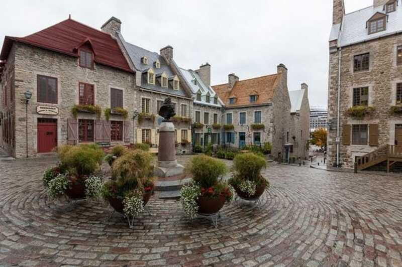 Quebec : Old Town Walking Tour With A Local Guide - What the feedback tells me about the guides