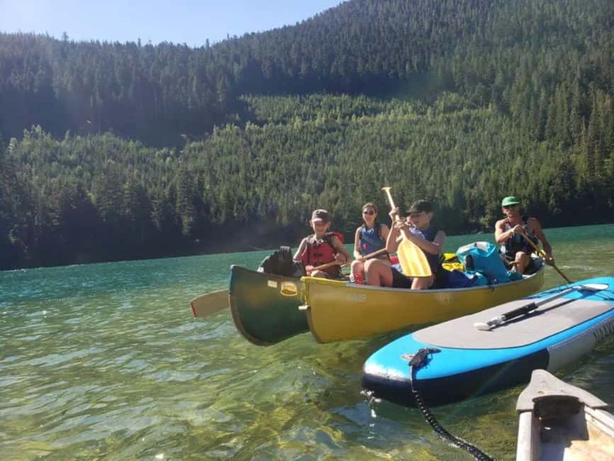 Revelstoke: Guided Canoe Tour with Snacks - Snacks, water, and the small comforts