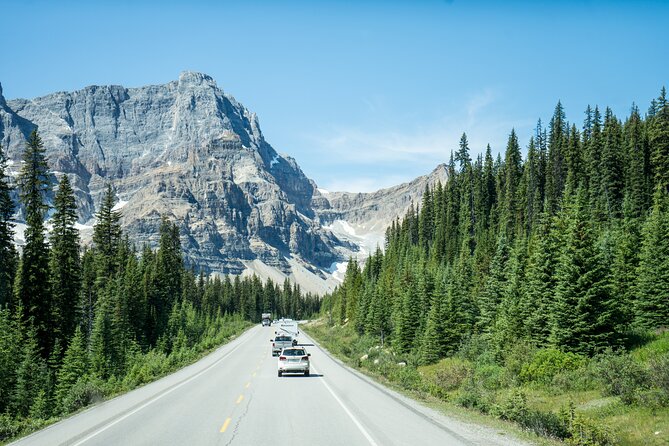 Rockies Western Canada Iconic Sites Tour - Day 3: Wells Gray Falls and the first approach to Jasper