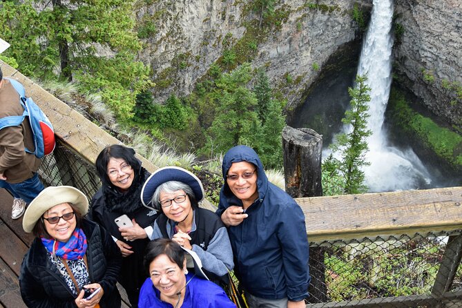Rockies Western Canada Iconic Sites Tour - Day 7: Lake Louise, Moraine Lake, and the road to Kelowna