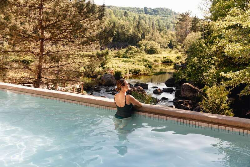 Saint-Sauveur: relaxation session in a Nordic thermal spa - Service and the Human Side of the Visit