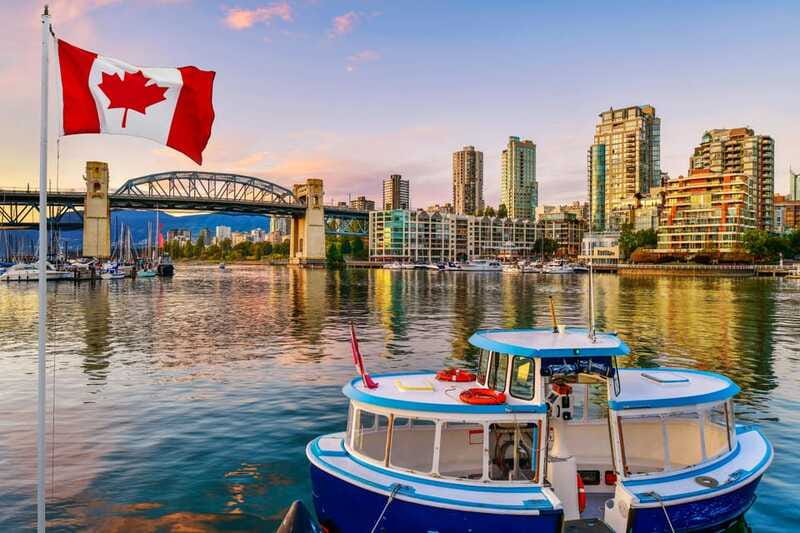 Seattle: Guided Day Trip to Vancouver - Canada Place and the optional FlyOver Canada ride