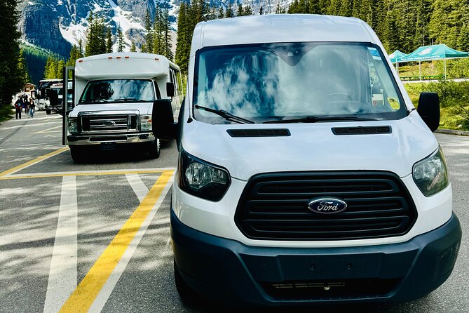 Shuttle Bus 2way BANFF to Lake louise & Moraine lake(1 hour each) - One hour beside Moraine Lake