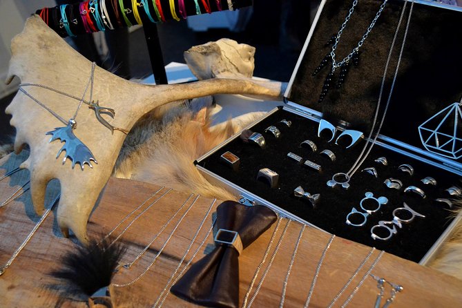 Small-Group Montreal Designers Shopping Tour with a Style Coach - Who will enjoy this most