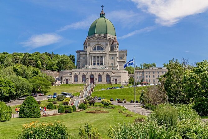 Small-Group Sightseeing Tour of Montreal - Westmount mansions and Montreal’s residential side