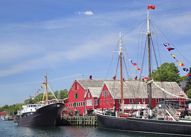 Small Group Tour - Peggy's Cove, Lunenburg, the Annapolis Valley - Ten Minutes at Queensland Beach