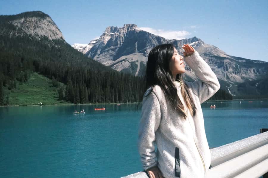Small Grp: Emerald Lake (Optional Canoe) & Takakkaw Falls - Three major Yoho sights in one 10-hour day