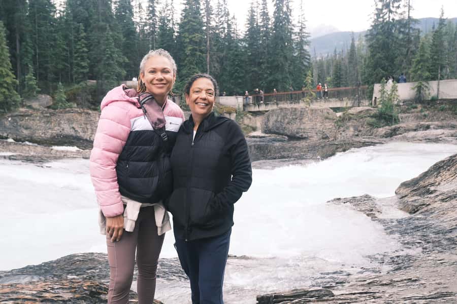 Small Grp: Emerald Lake (Optional Canoe) & Takakkaw Falls - Pickup times from Calgary, Canmore, and Banff