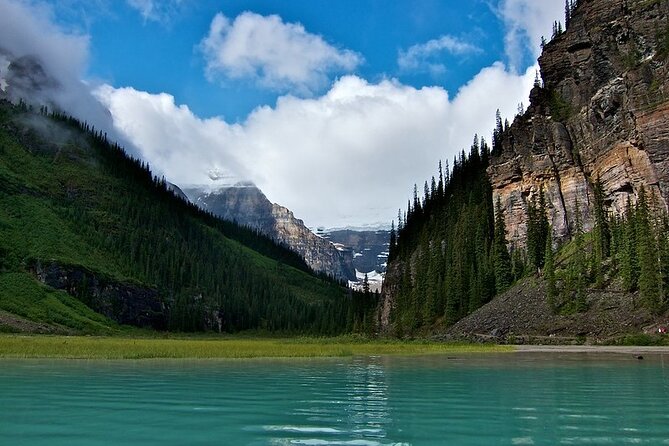 Smartphone Audio Driving Tour between Lake Louise and Calgary - What the pacing feels like inside your vehicle
