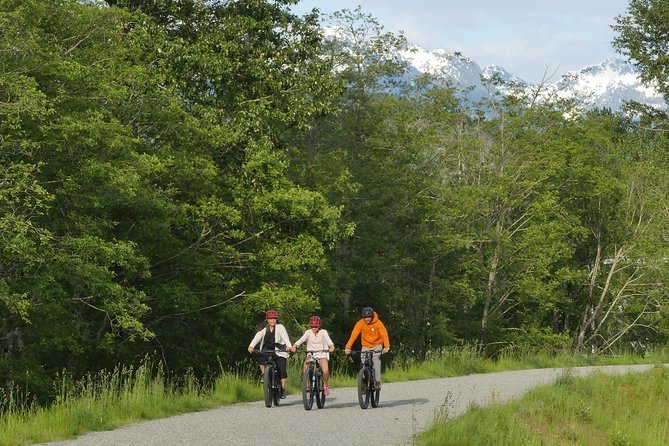 Squamish Discovery Eco-tour - The conservation story behind the views