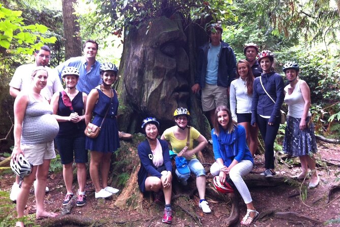 Stanley Park & Downtown - Vancouver Bike Tours - Entering Stanley Park at Lost Lagoon