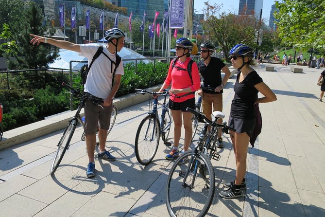 Stanley Park & Downtown - Vancouver Bike Tours - How difficult is the 18-kilometre ride?