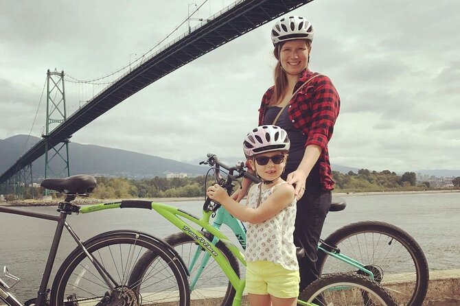 Stanley Park & Downtown - Vancouver Bike Tours - Why the small group improves the experience