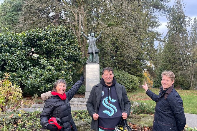 Stanley Park Highlights 2.5 Hour Walking Tour - The Girl in Wetsuit and North Shore views