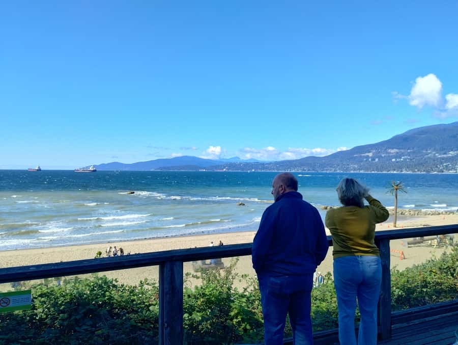Stanley Park Tour by Car:Small Group Value,See More,Pay Less - Key points to know before booking