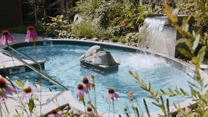 Stoneham: Nordic spa Thermal Experience - Indoor fireplaces for weather-proof relaxation