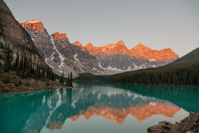 Sunrise Moraine Lake and Lake Louise - Lake Louise after the morning light