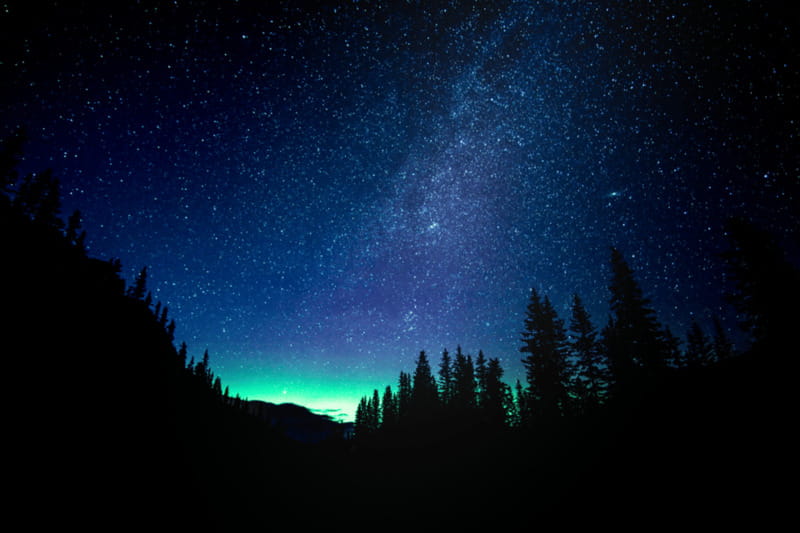 Sunrise or Sunset/Stargazing Tour at Moraine Lake from Banff - Why timing changes the Moraine Lake experience
