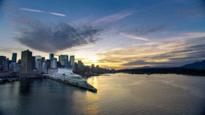 Sunset Bus Tour: Stanley Park & English Bay Photostops
