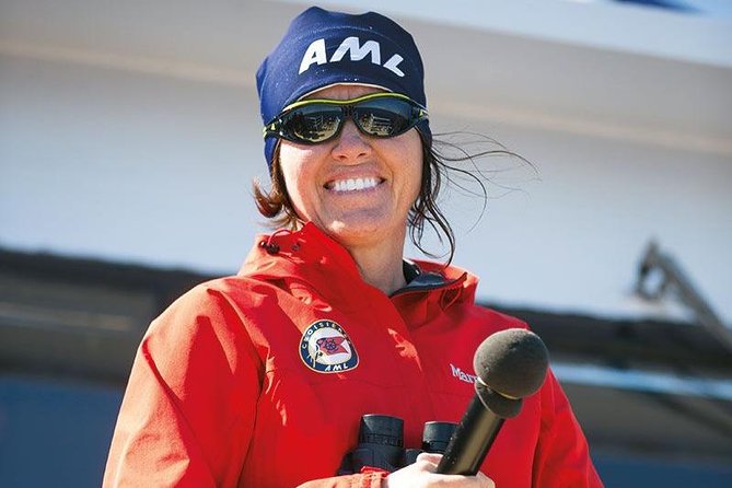 Tadoussac/Charlevoix: Whale Watching Tour - Naturalist commentary in English and French