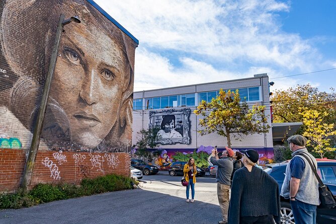 The Original Montreal Mural Arts Tour by Spade & Palacio - How much walking should you expect?