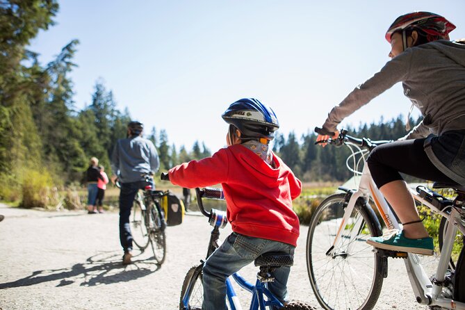 The Stanley Park Family Tour by Cycle City Tours - The rainforest walk and the beaver lodge