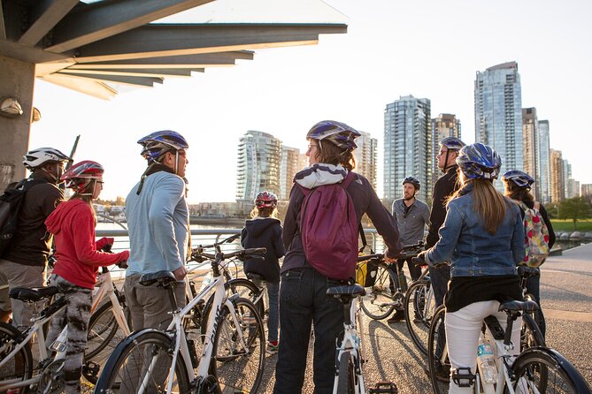 The Stanley Park Family Tour by Cycle City Tours - Totem Poles and a well-timed ice cream stop