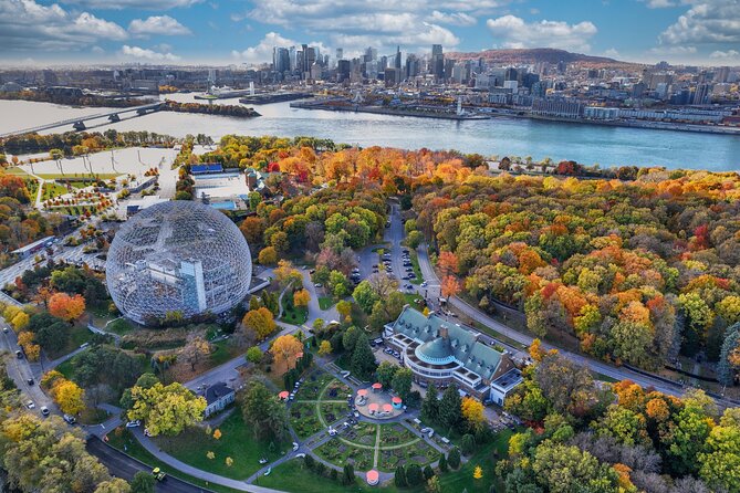 The Ultimate Montreal Boat Tour – Fall Colors Apéro Edition - Why this Montreal boat tour works so well