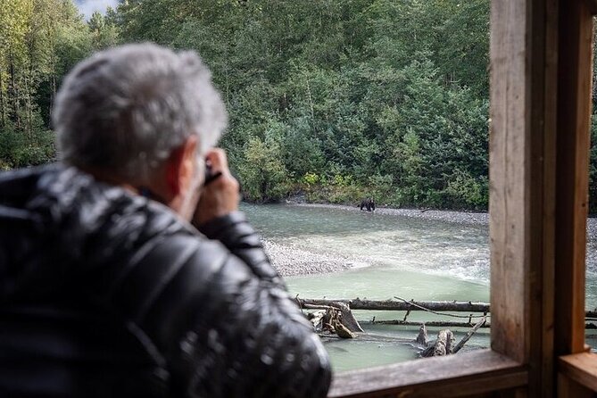 Toba Bears and Wilderness Grizzly Bear Viewing in Campbell River - What to wear and bring