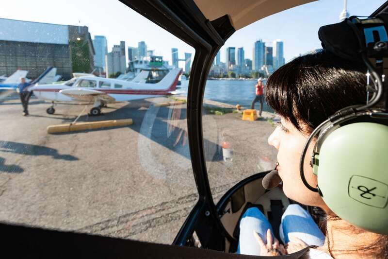 Toronto: City Sightseeing Helicopter Tour - Who should book this Toronto helicopter ride?