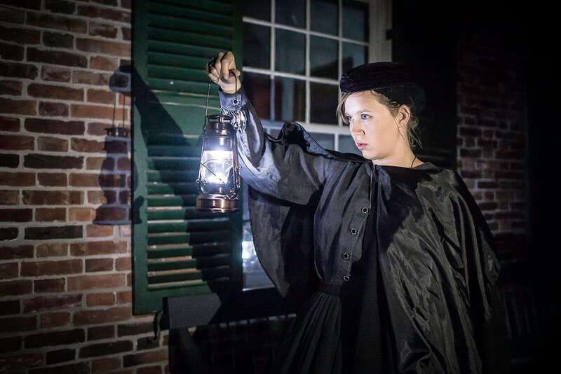 Toronto: Dark History Nighttime Walking Tour - How scary is the tour?