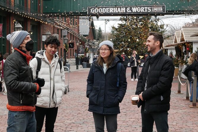 Toronto Distillery District Walking Tour - A compact one-hour itinerary