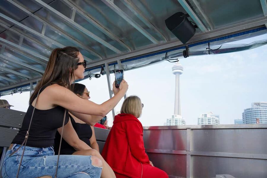 Toronto Downtown Walking Tour With Tower and Harbour Cruise - Starting at St. Lawrence Market