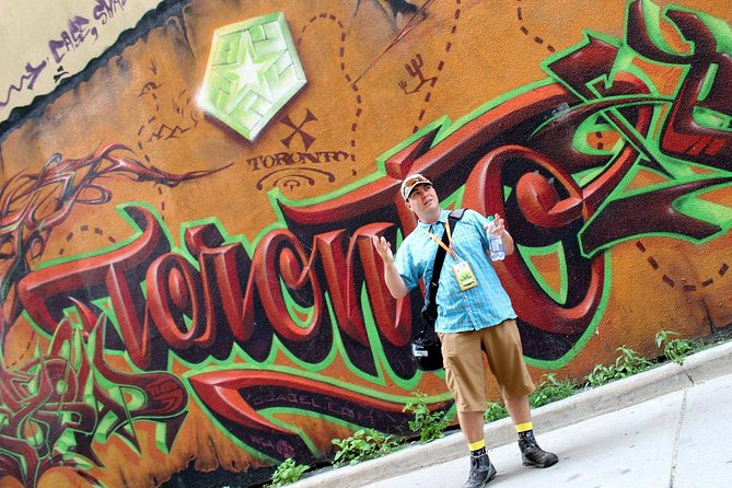 Toronto Graffiti Alley Street Art Walking Tour with an Expert - Queen Street West sets the scene