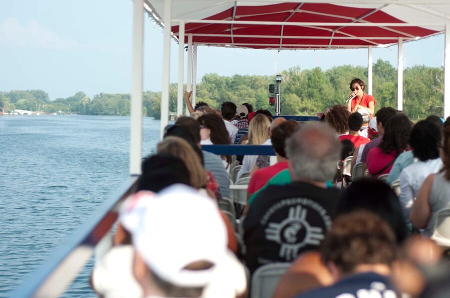 Toronto: Guided Harbour and Islands Sightseeing Cruise - How good is the live commentary?