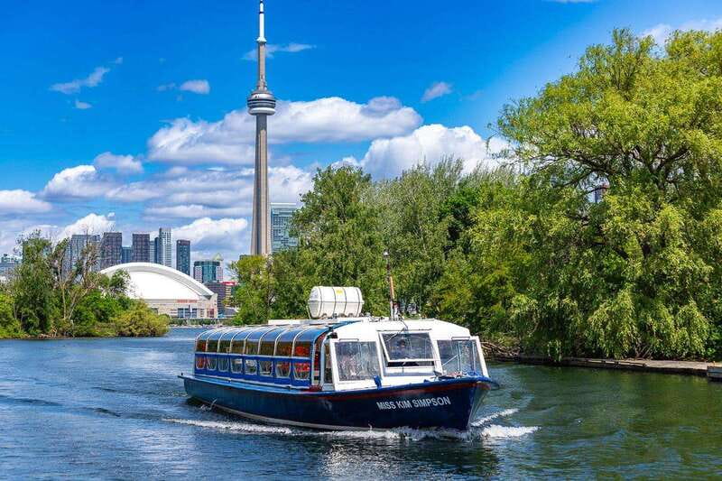 Toronto: Harbor and Islands Sightseeing Cruise - Photo opportunities from the boat