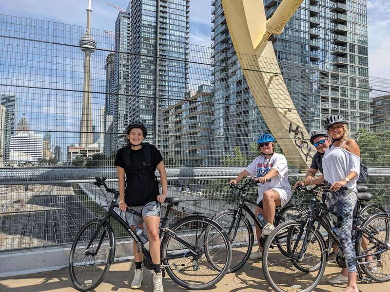 Toronto: Heart of Downtown 3.5-Hour Bike Tour - CN Tower, Union Station, and the downtown core