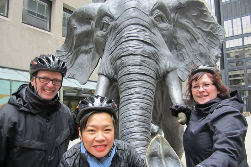 Toronto: Heart of Downtown 3.5-Hour Bike Tour - Chinatown, Kensington Market, and Queen Street West
