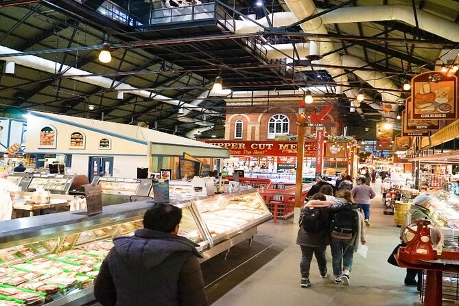 Toronto Highlights Small Group Tour with CN Tower - Summer harbor cruise and the Casa Loma change