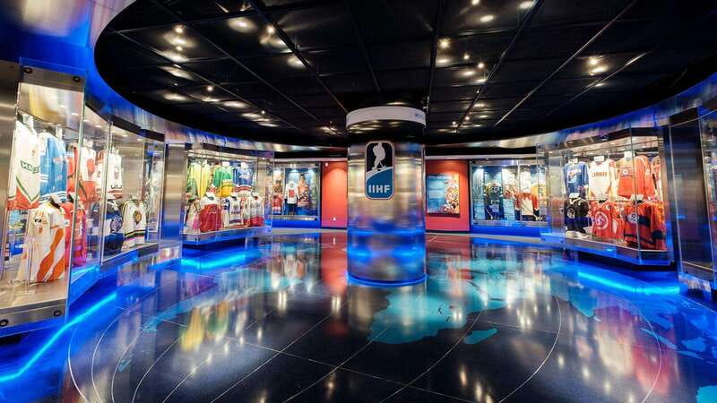 Toronto: Hockey Hall of Fame Entry Ticket - Films, dressing rooms, and the visual side of hockey