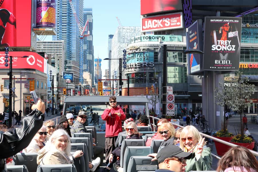 Toronto: Hop-On Hop-Off Bus Tour with Harbour Cruise - Key points to know before boarding