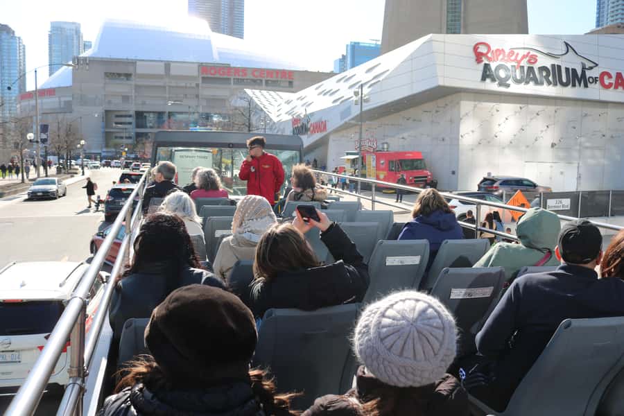 Toronto: Hop-On Hop-Off Bus Tour with Harbour Cruise - Making the Harbour and Islands Cruise count