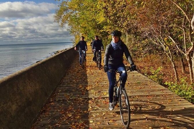 Toronto Islands Morning Bike Tour - Exploring the eastern Toronto Islands
