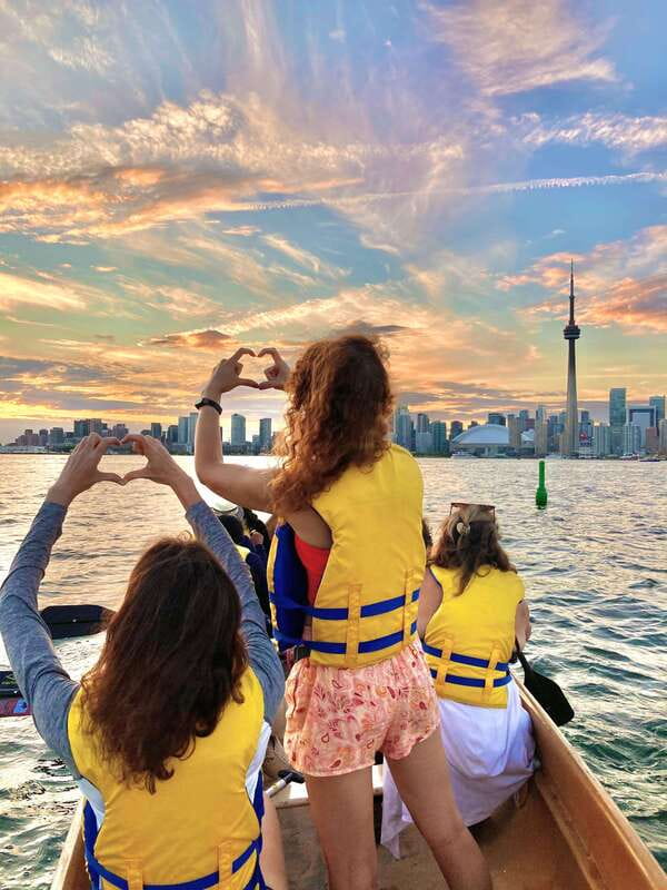 Toronto Islands: Sunset Canoe Tour - Getting to Centre Island by ferry