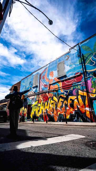 Toronto: Must Do NonTouristy Street Art Tour by local Artist - Quick reasons to book